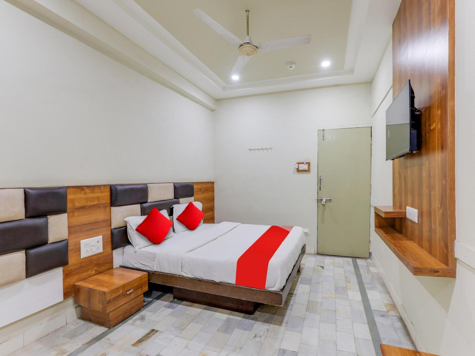 Hotel O Asopalav Naroda Dış mekan fotoğraf